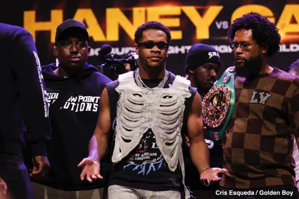 devin-haney-blasts-floyd-mayweather-jr-as-a-hater-after-sparring-leak